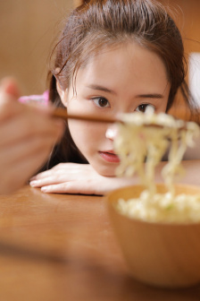 18youngchinag中文